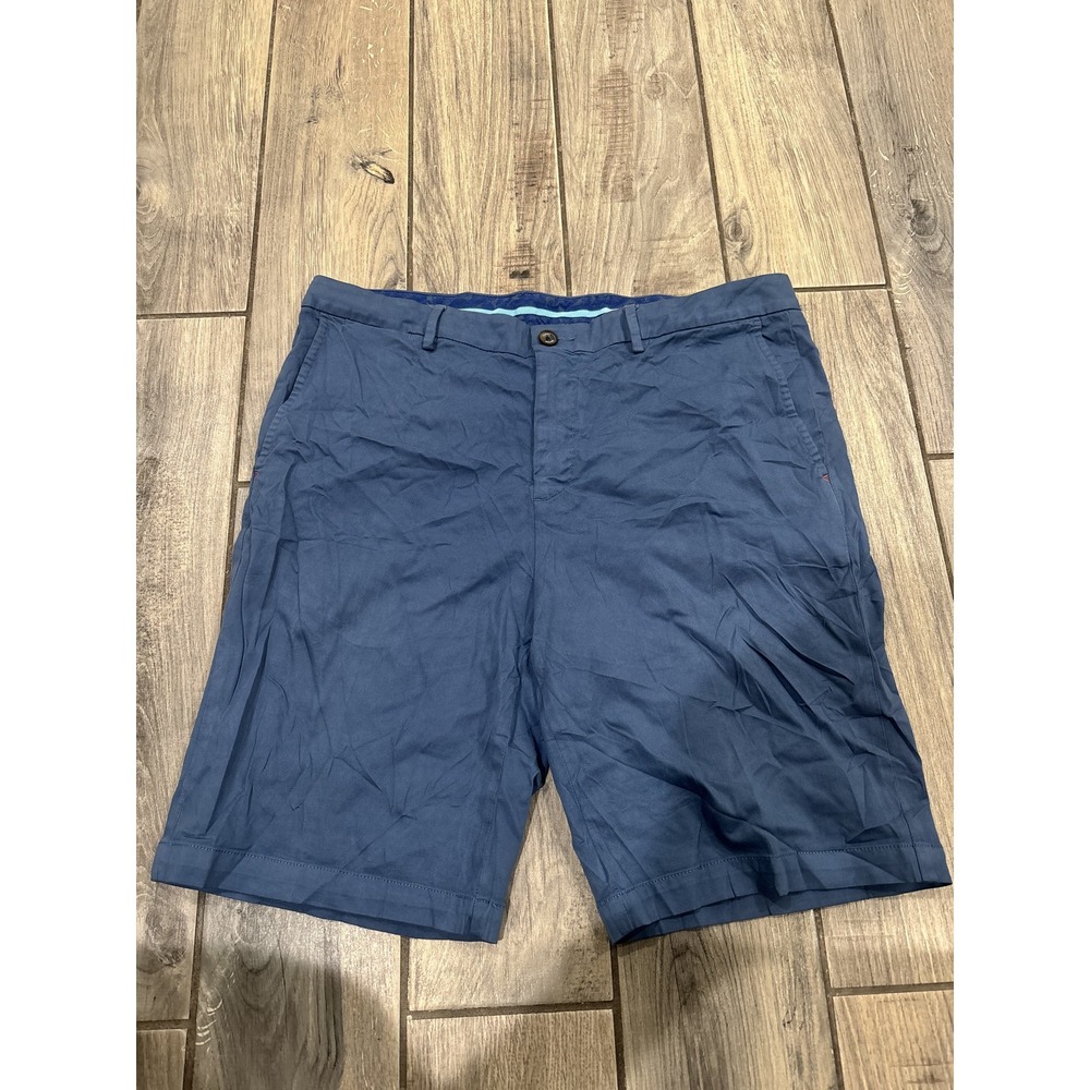 Tommy Bahama Men's Size 36 Blue Flat Front Chino Shorts Made in Peru